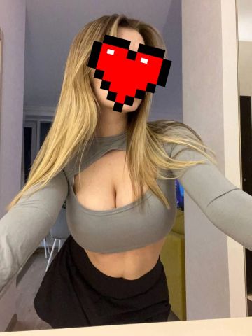 Мила Отличная Блондинка